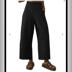 Women's Black Wide-Leg Pants / Pockets / NWT